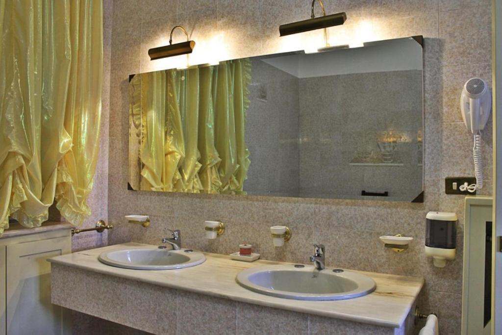 Hotel Ristorante La Torretta Bianzè Dış mekan fotoğraf