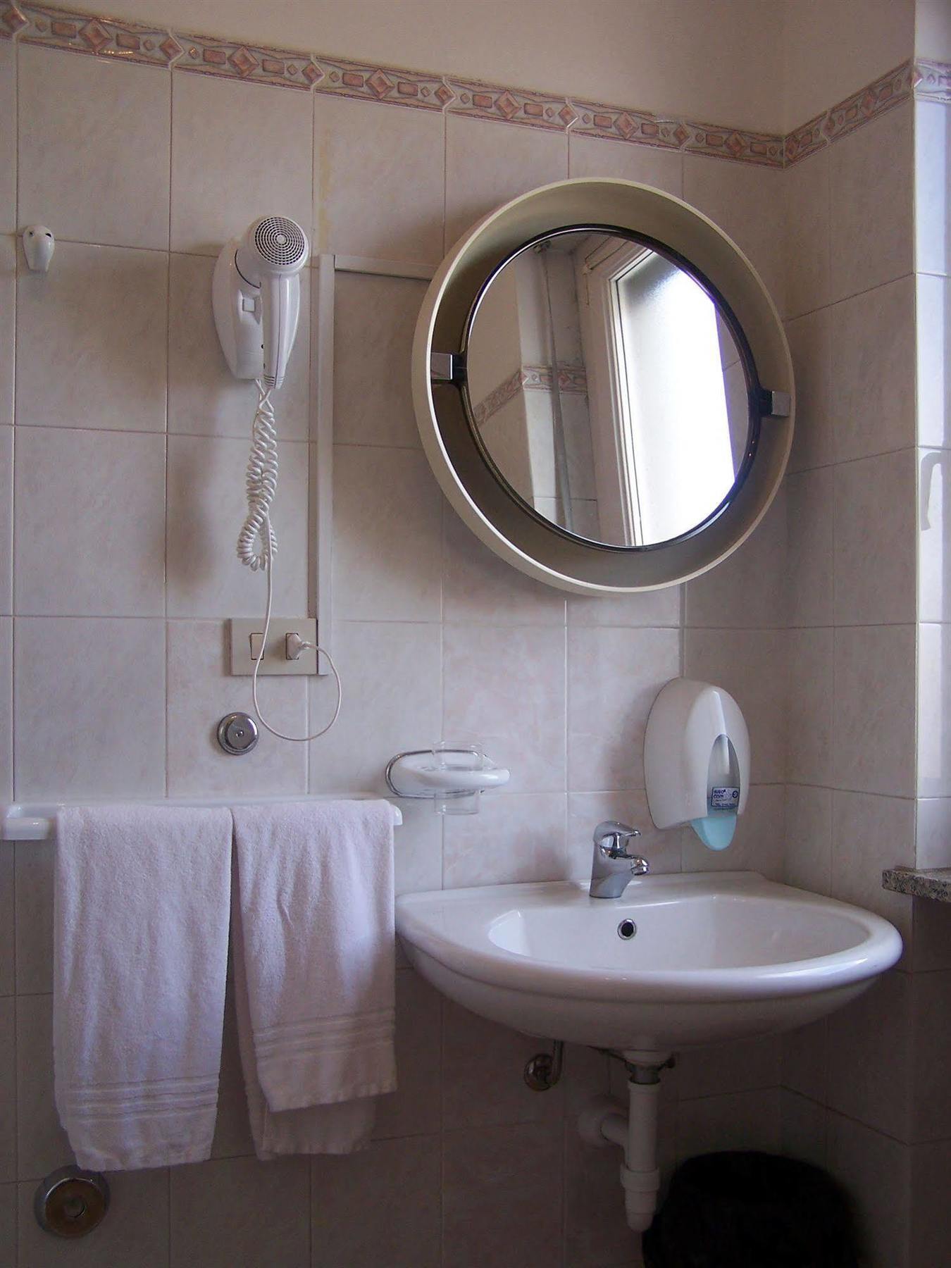 Hotel Ristorante La Torretta Bianzè Dış mekan fotoğraf